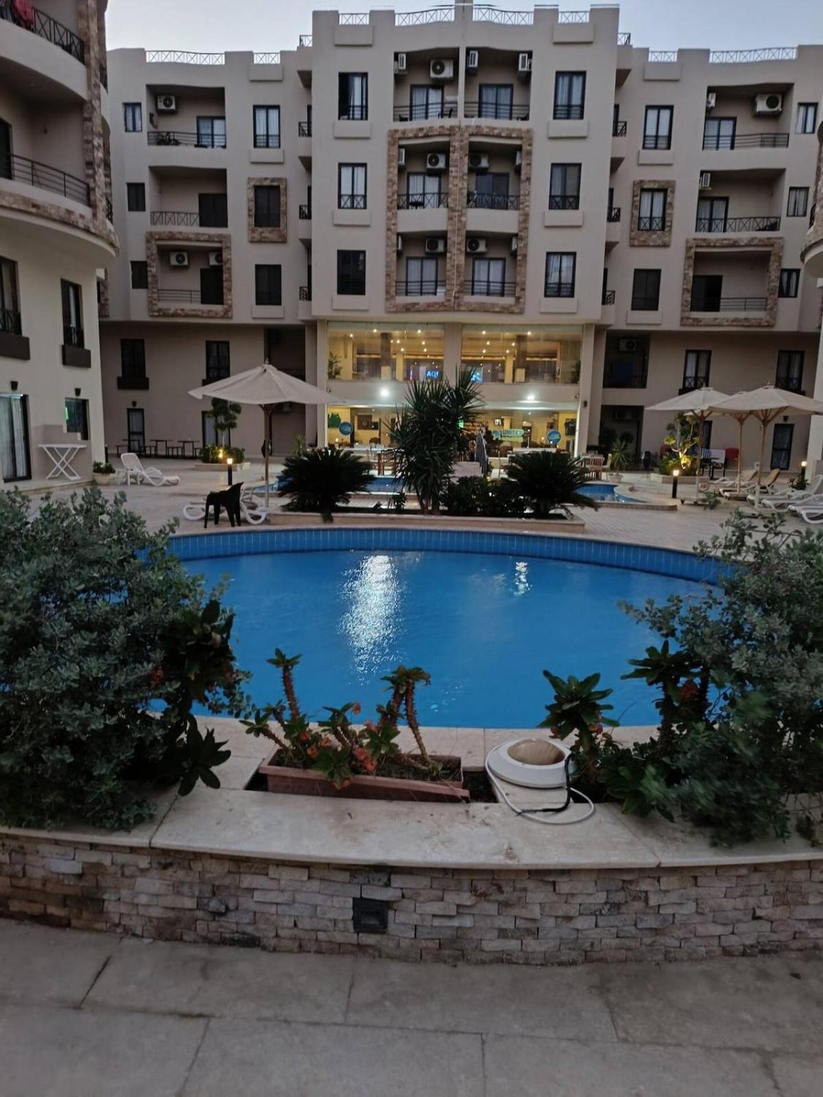 Modern Apartment With Direct Pool Access In Aqua Tropical Hurghada Luaran gambar